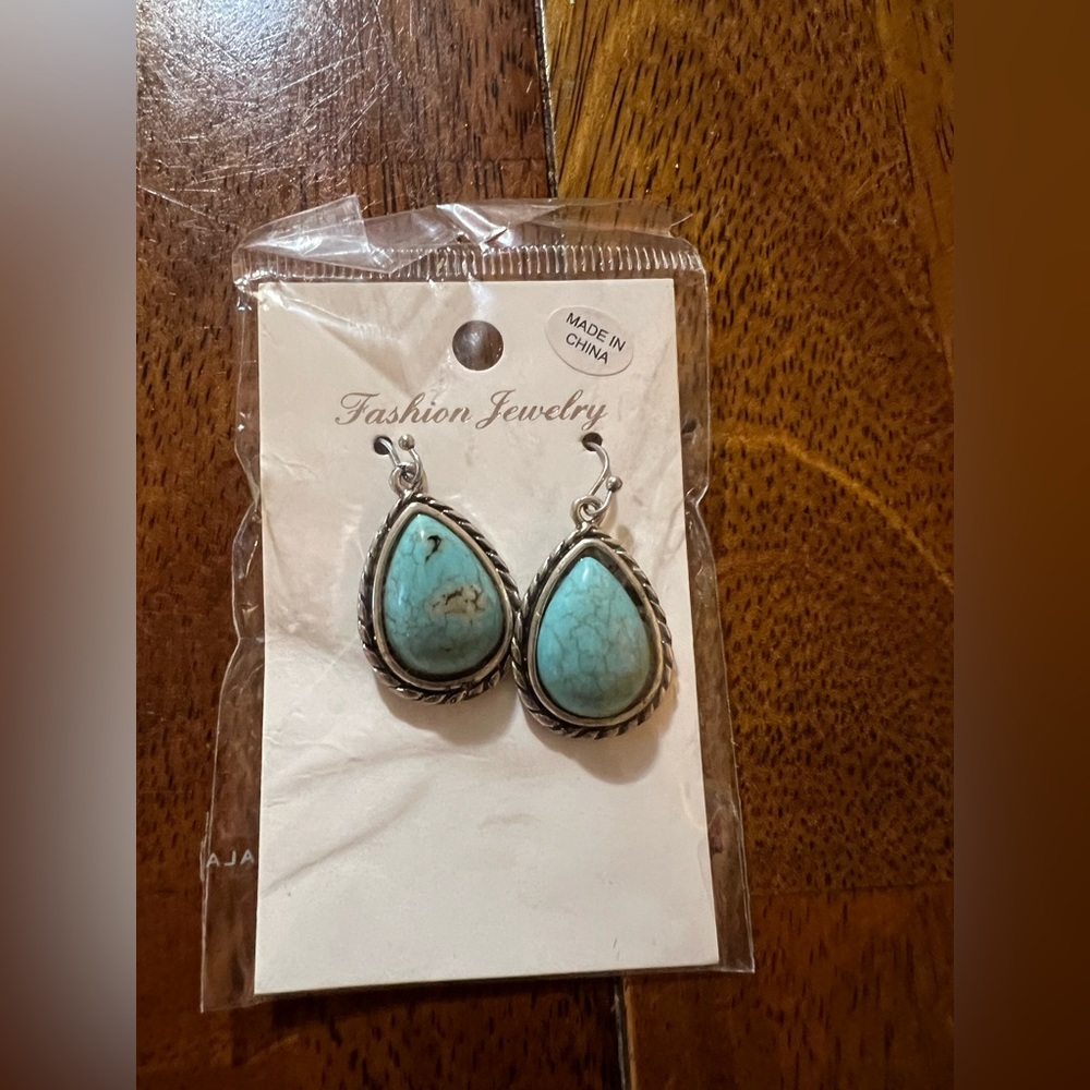 Turquoise and silver earrings, NEW, Fashion Jewelry